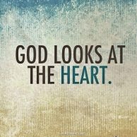11737-god-looks-at-the-heart-500x500